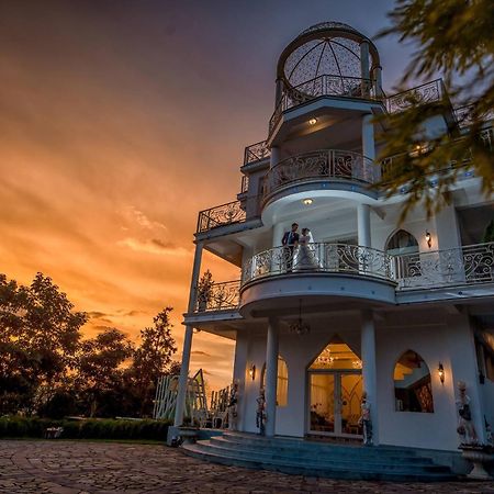 Bliss Bed And Breakfast Yuchi Exterior photo